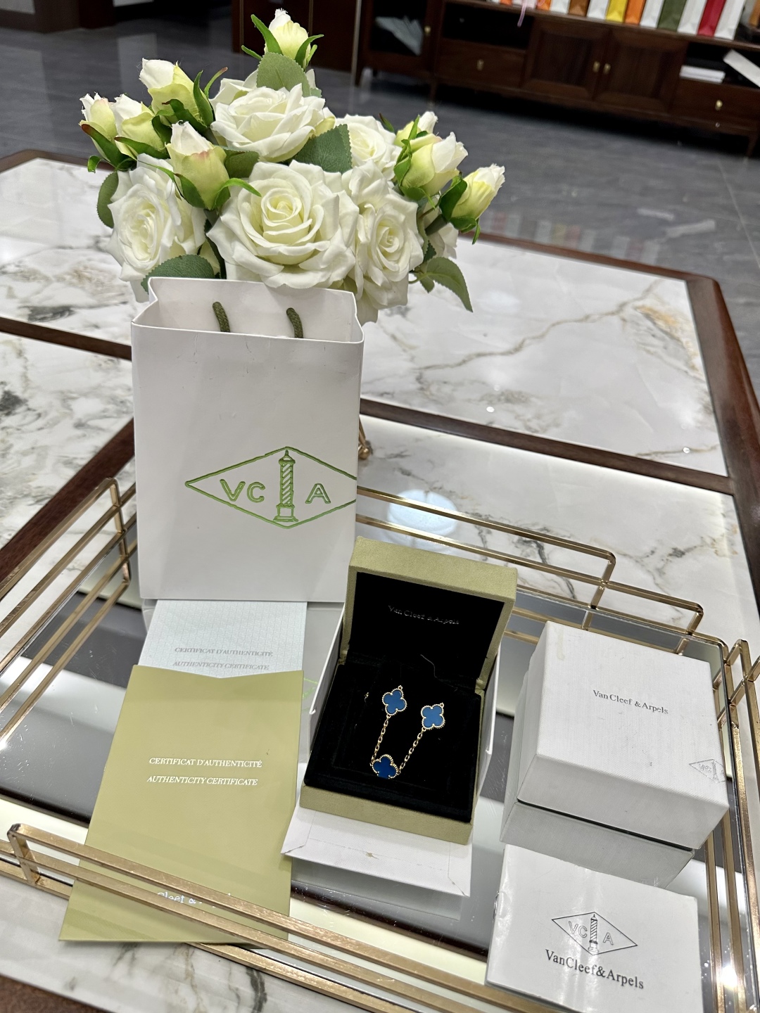 VAN CLEEF ARPELS jewelry model 92